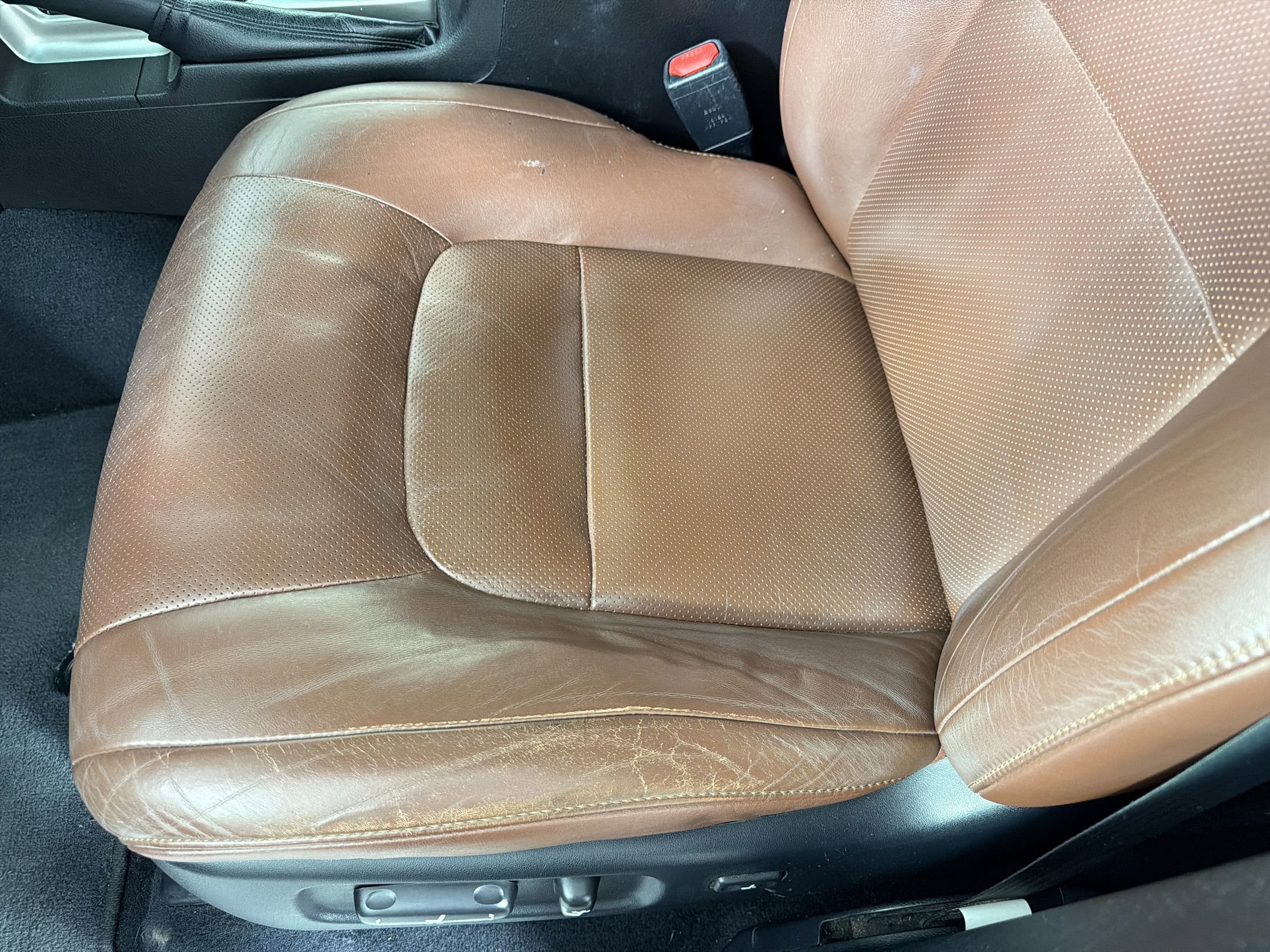 Used 2016 Toyota Land Cruiser AWD/4WD image 13