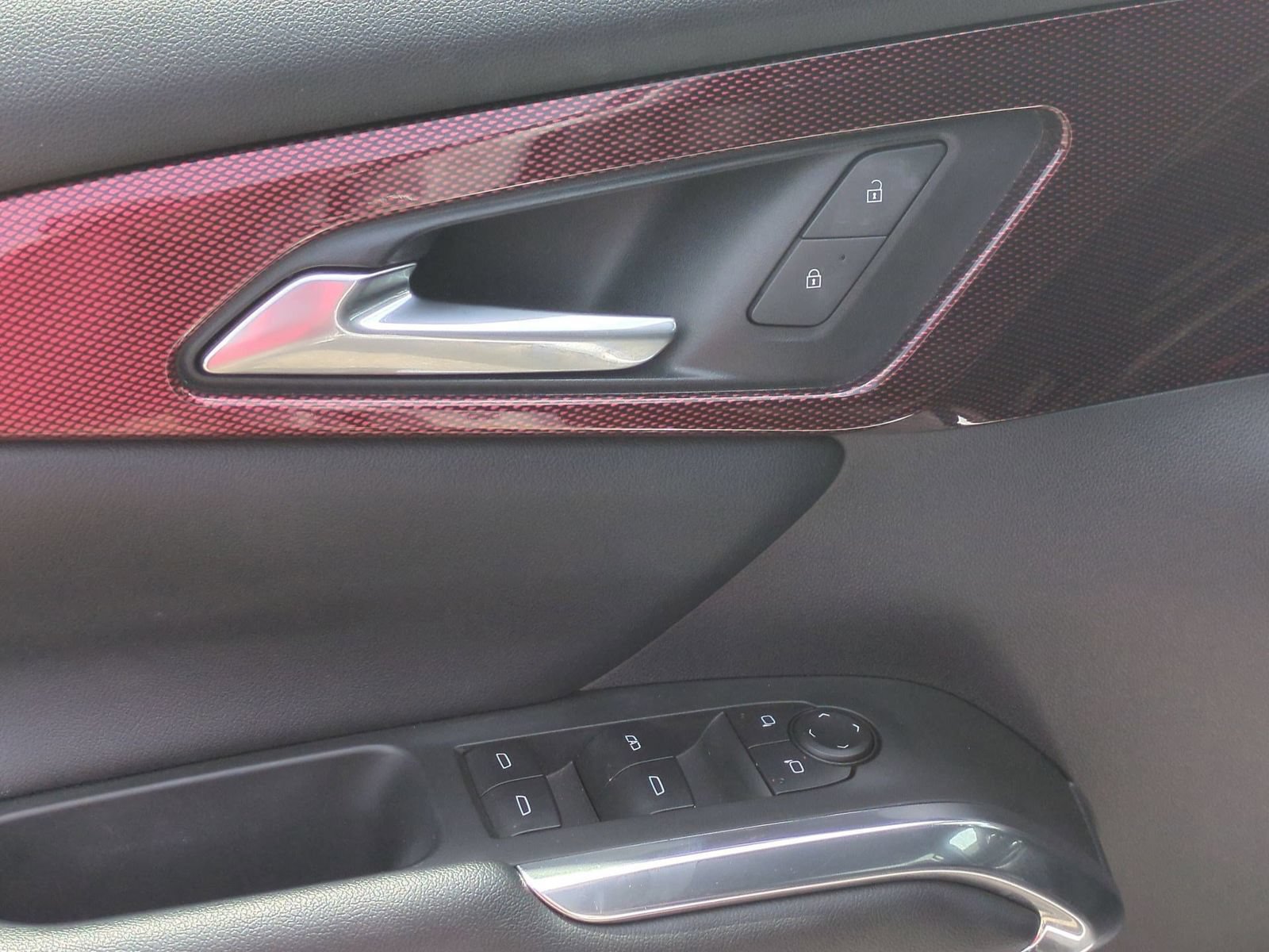 Used 2025 Chevrolet Traverse Z71 w/ Enhanced Driving Package AWD/4WD image 22