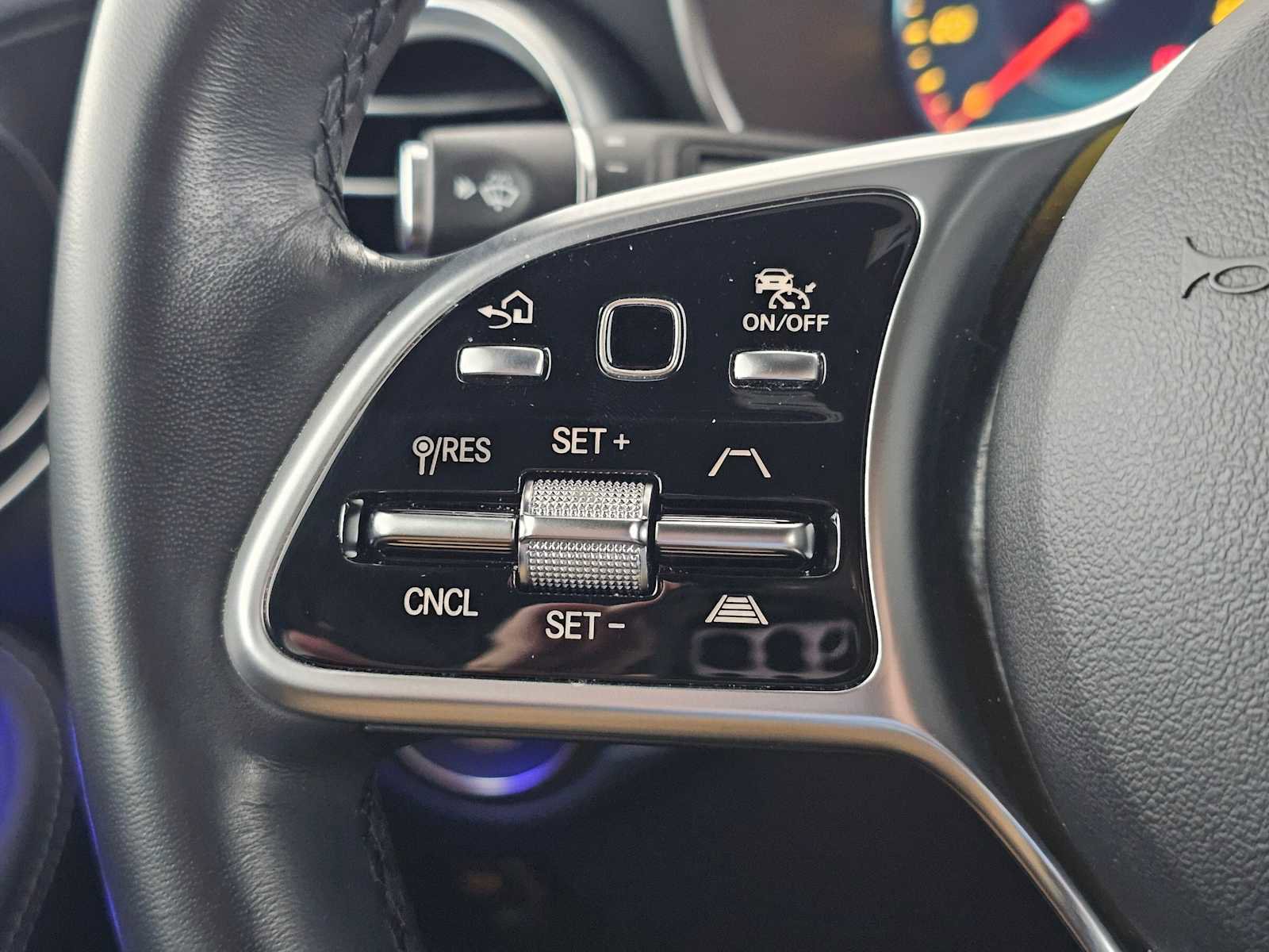 Used 2022 Mercedes-Benz GLC 300 4MATIC w/ AMG Line image 29