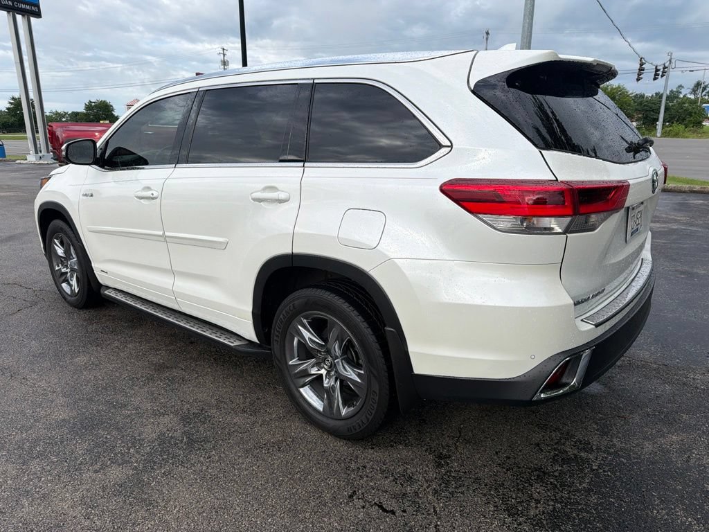 Used 2019 Toyota Highlander Limited Platinum AWD/4WD image 4