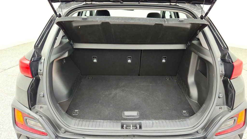 Used 2021 Hyundai Kona SE FWD image 21
