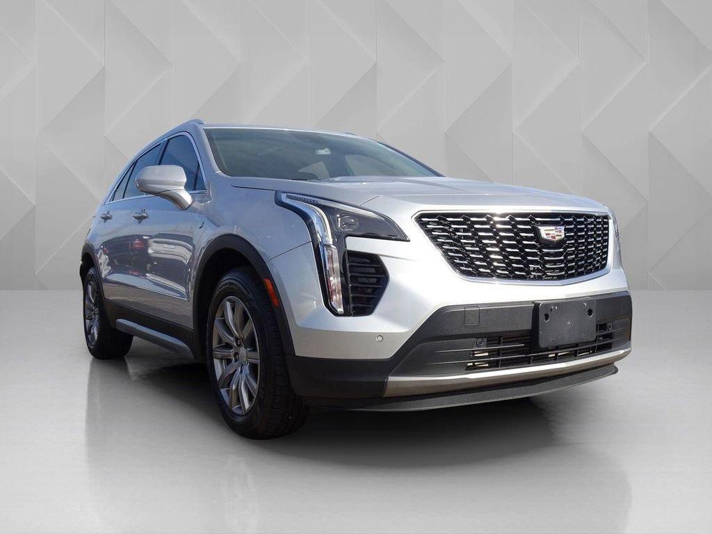 Used 2020 Cadillac XT4 Premium Luxury w/ Cold Weather Package image 7