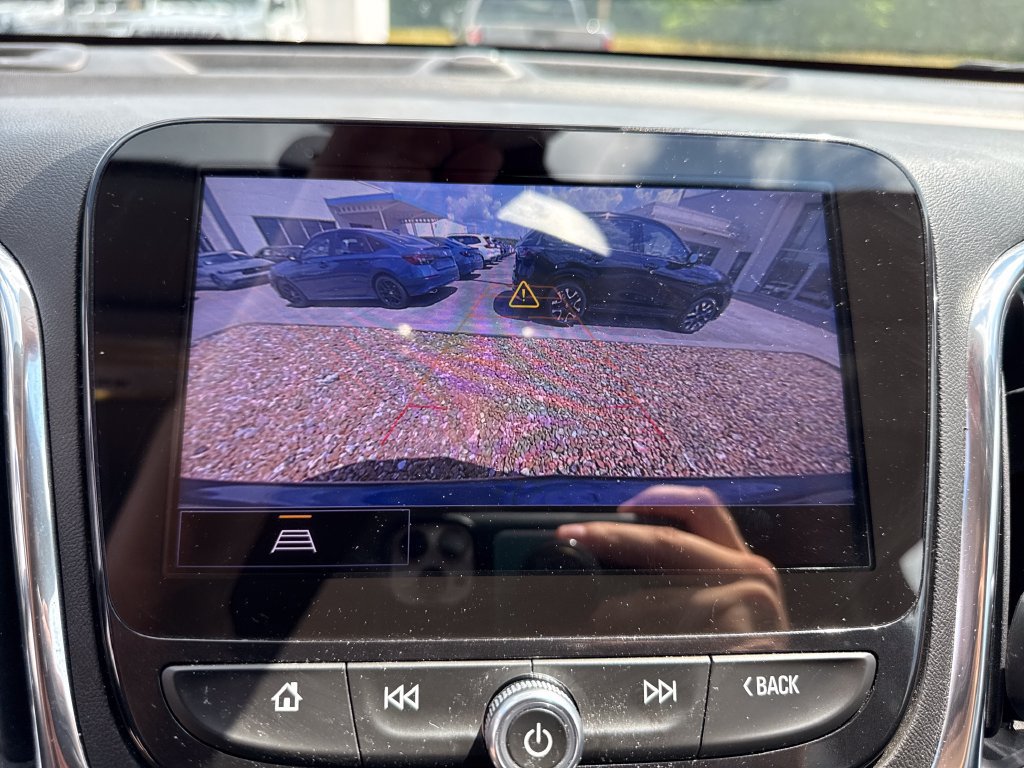 Used 2022 Chevrolet Equinox Premier FWD image 19