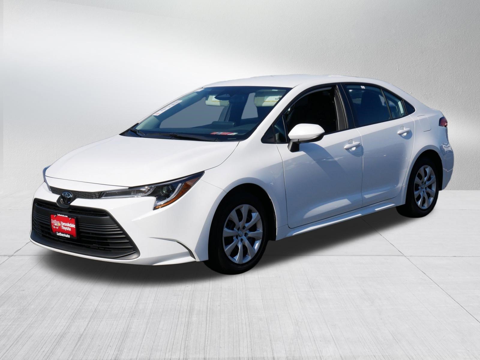 Certified 2026 Toyota Corolla LE FWD image 3