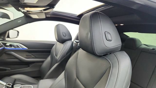 Used 2023 BMW 430i xDrive Coupe w/ M Sport Package AWD/4WD image 28
