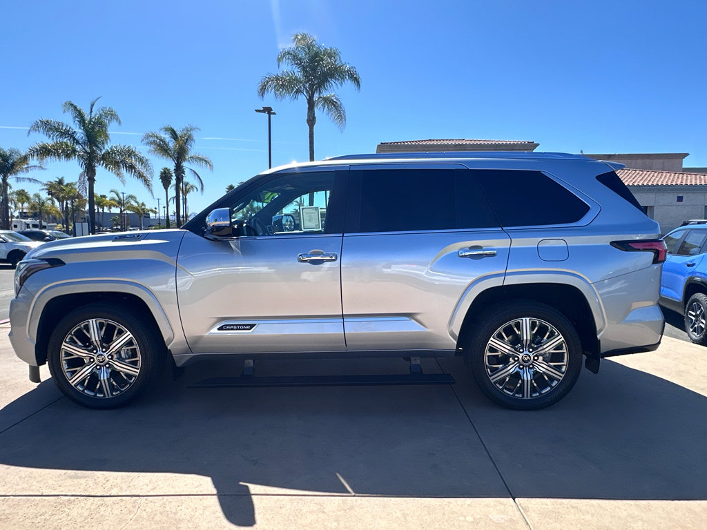 Used 2024 Toyota Sequoia Capstone AWD/4WD image 8