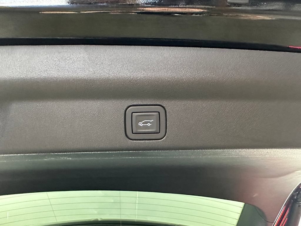 Used 2025 Cadillac Escalade IQ Sport 2 AWD/4WD image 37