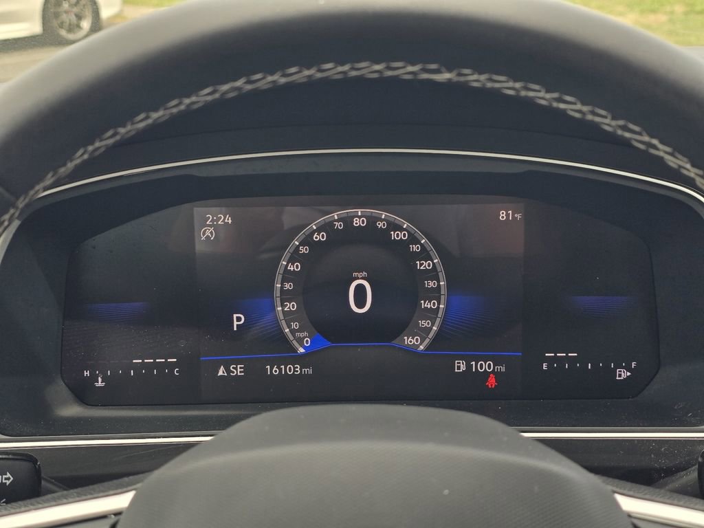 Used 2024 Volkswagen Tiguan SE image 18