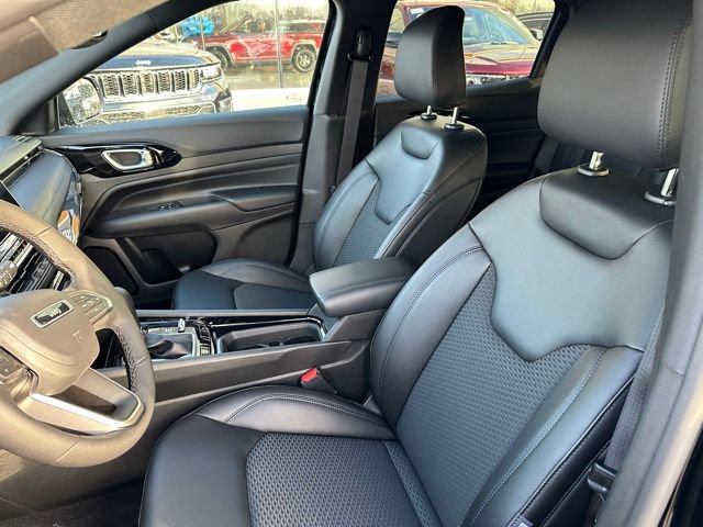 New 2026 Jeep Compass Latitude AWD/4WD image 23