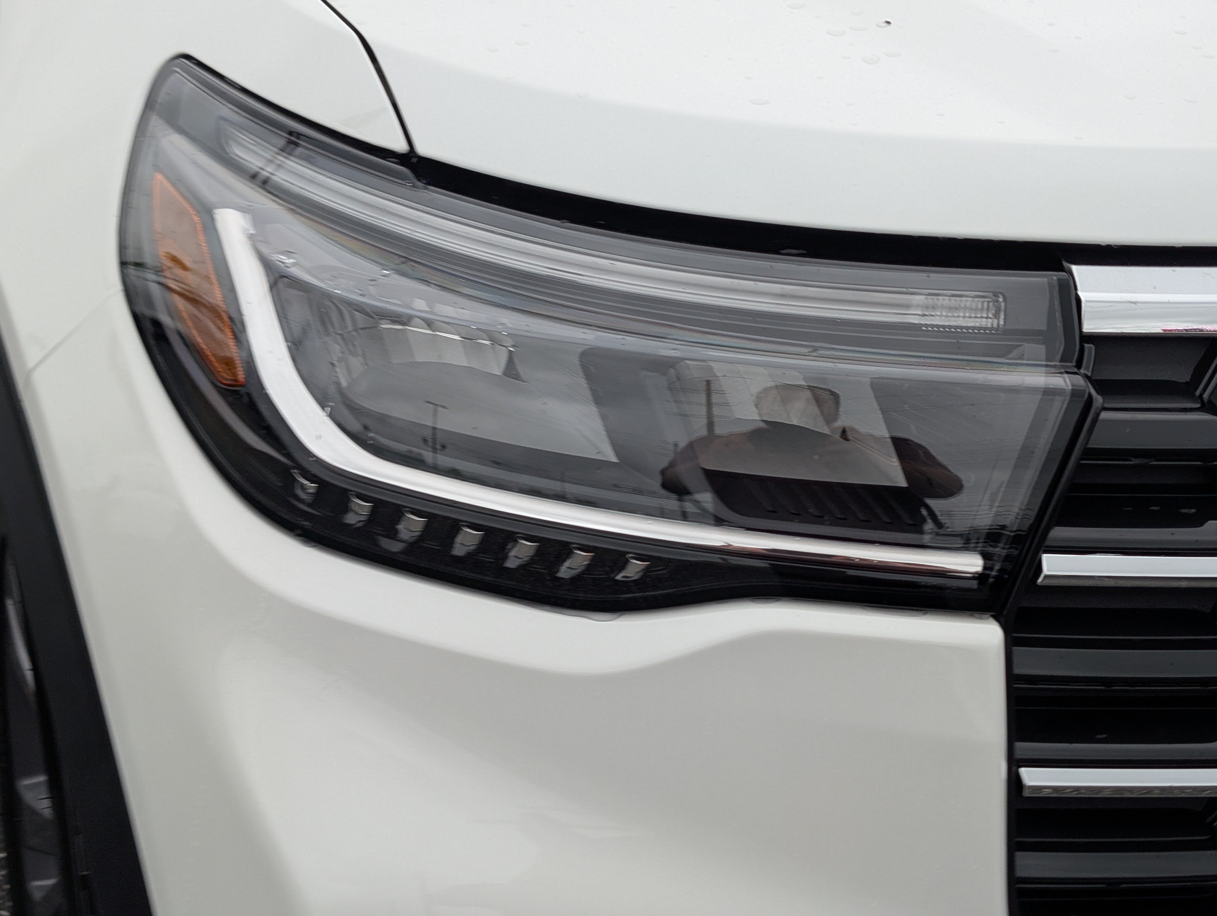 New 2026 Ford Explorer Active w/ Active Comfort Package AWD/4WD image 5