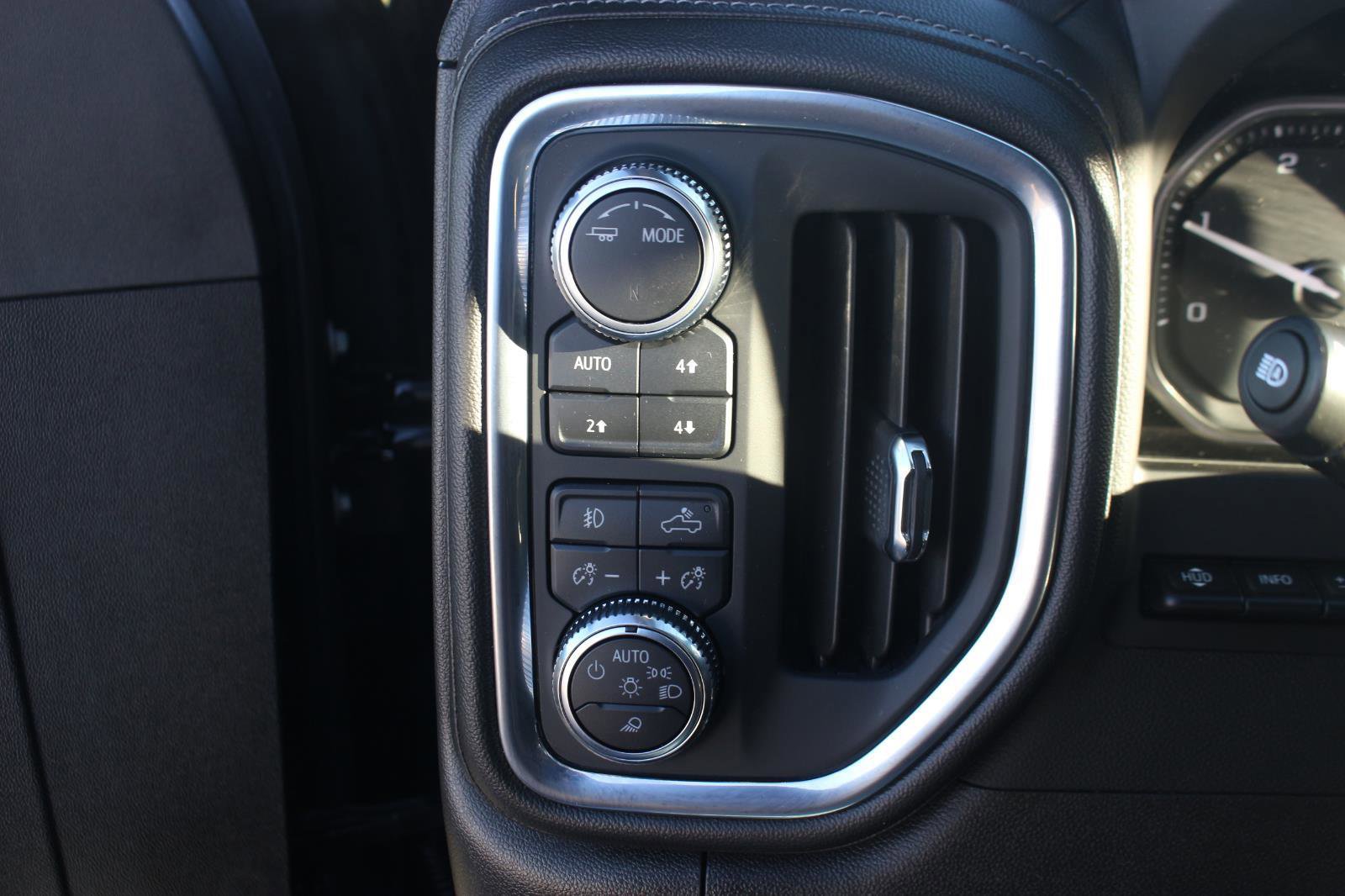 Used 2023 GMC Sierra 2500 Denali w/ Denali Ultimate Package image 35