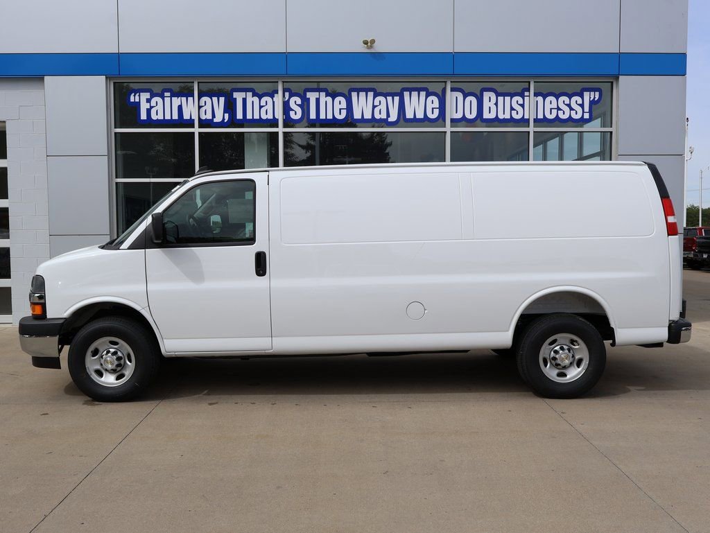 New 2025 Chevrolet Express 3500 Extended w/ Driver Convenience Package image 7