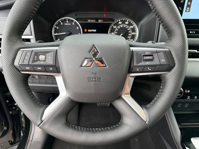 New 2026 Mitsubishi Outlander LE FWD image 30