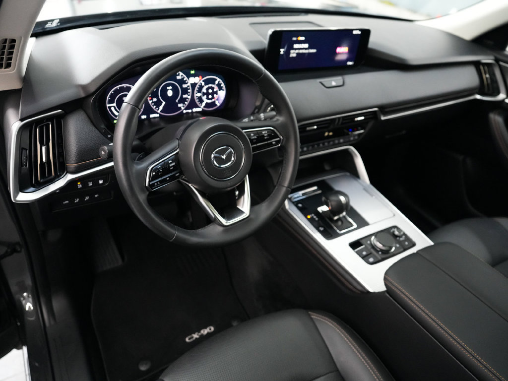 Used 2024 MAZDA CX-90 Plug-In Hybrid w/ Premium Pkg AWD/4WD image 17