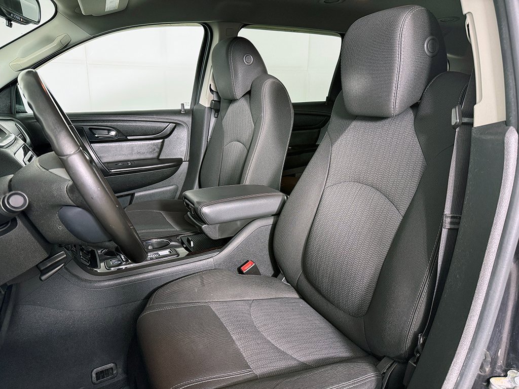 Used 2016 Chevrolet Traverse LT w/ Traveler's Package image 24