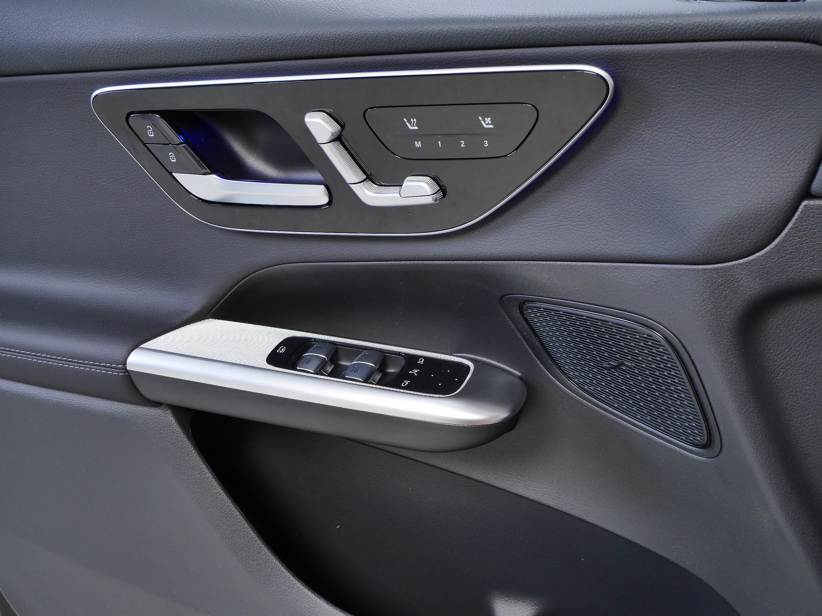 New 2026 Mercedes-Benz GLC 300 4MATIC image 12