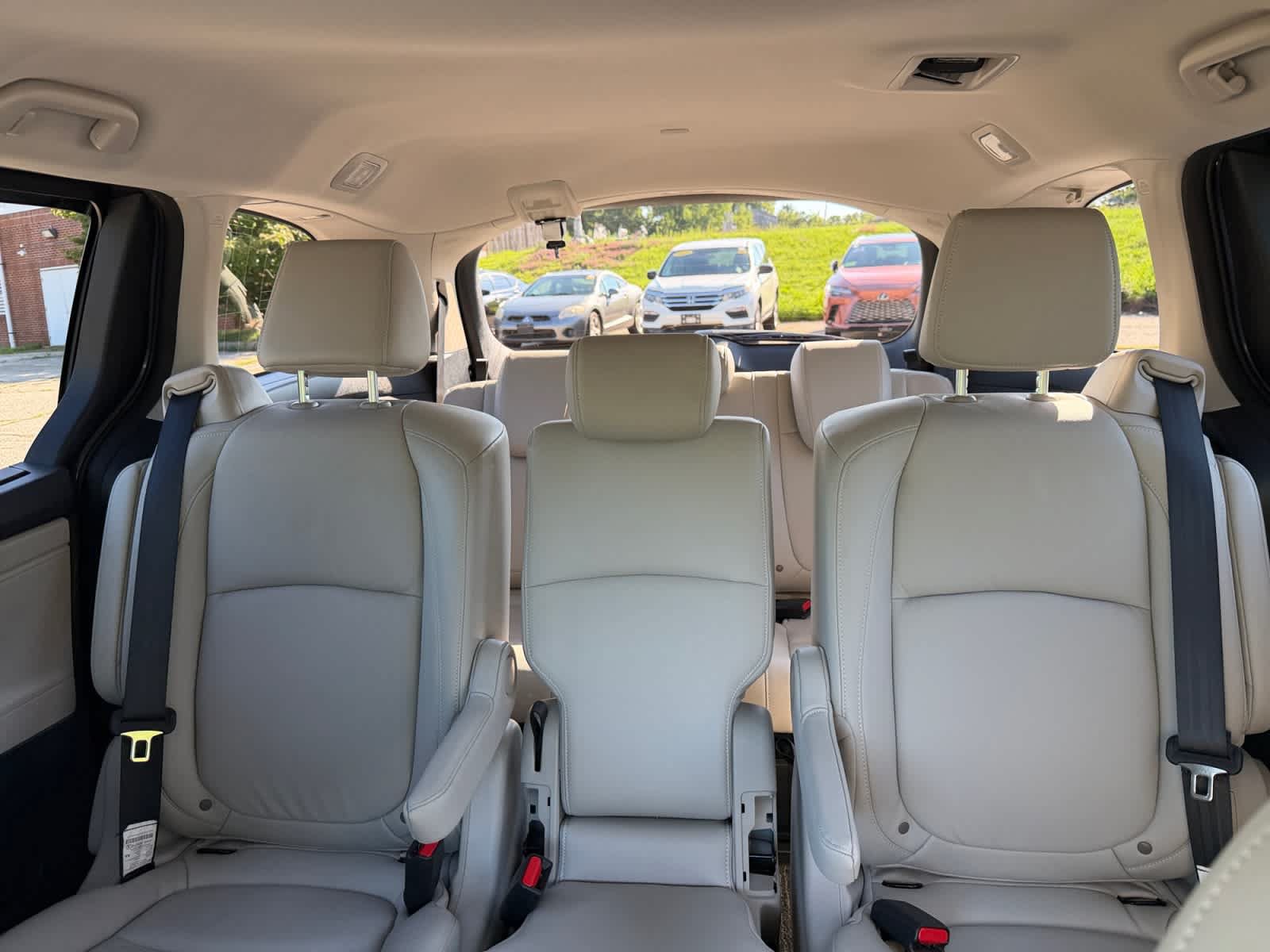 Used 2026 Honda Odyssey EX-L image 31