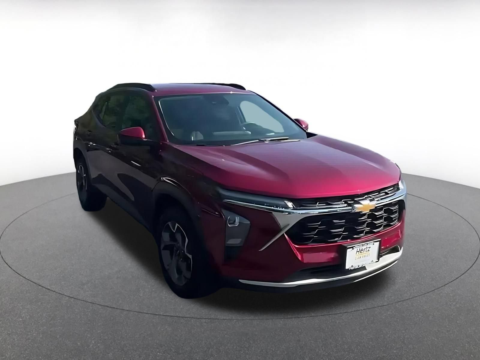 Used 2025 Chevrolet Trax LT FWD image 7