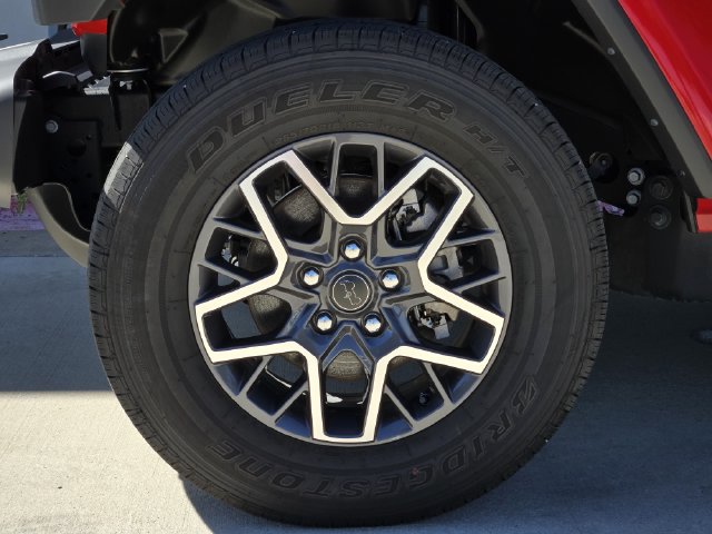 Certified 2026 Jeep Wrangler Unlimited Sahara AWD/4WD image 14