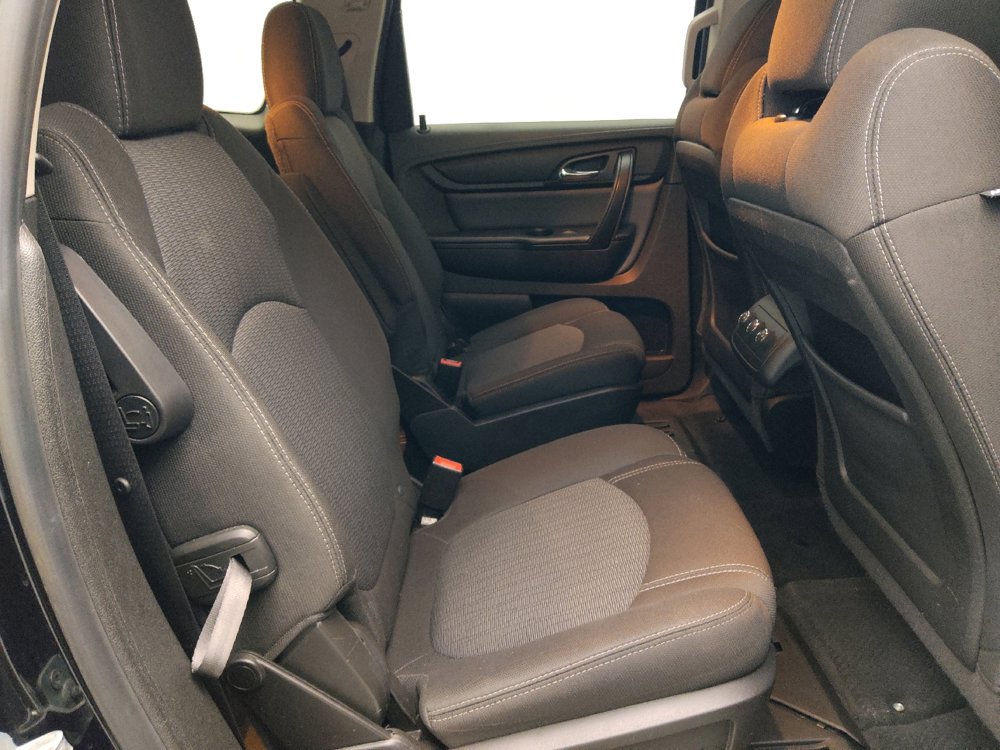Used 2017 Chevrolet Traverse LT w/ Style and Technology Package FWD image 19