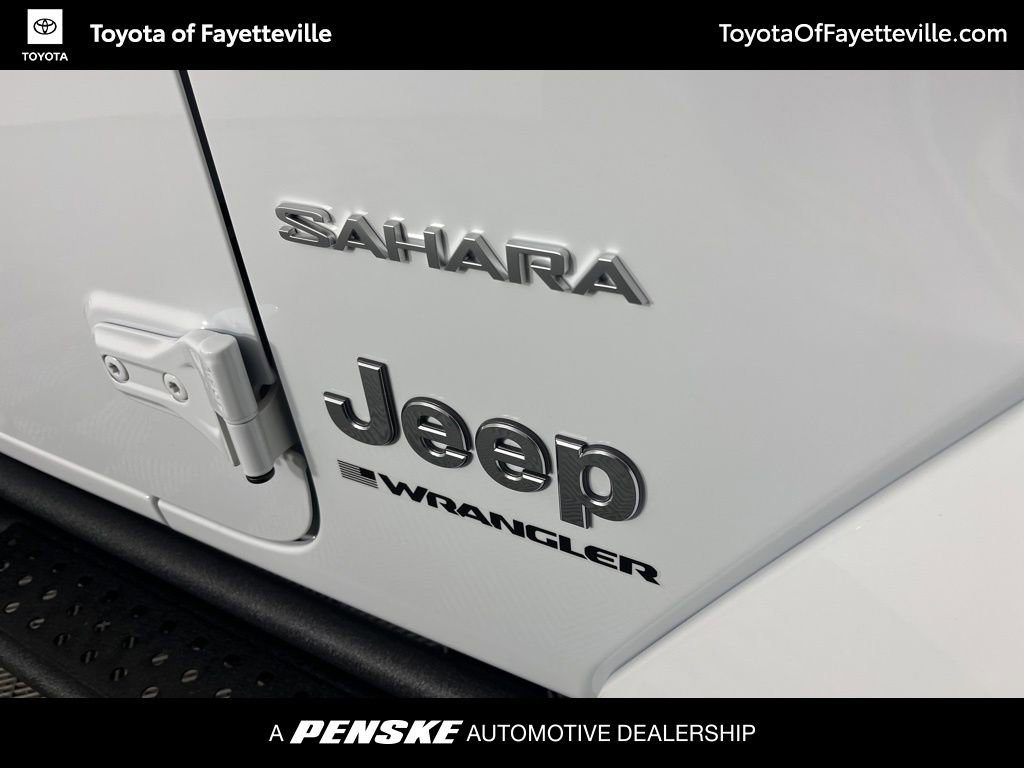 Used 2024 Jeep Wrangler Unlimited Sahara w/ Technology Group AWD/4WD image 3