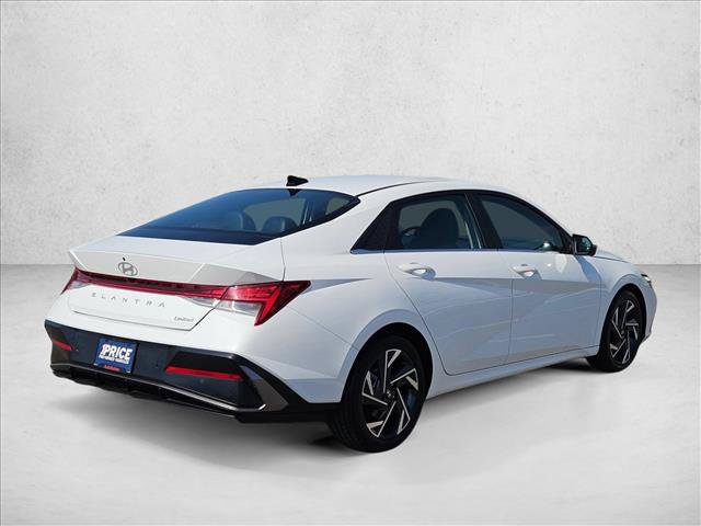 Used 2024 Hyundai Elantra Limited FWD image 5