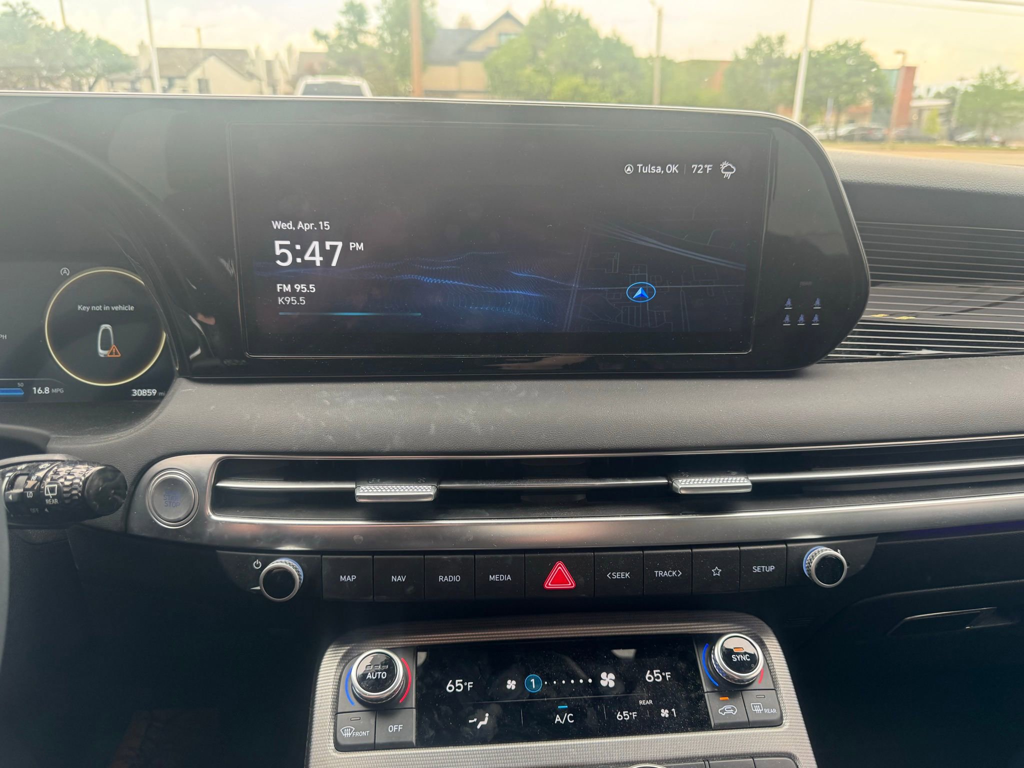 Used 2024 Hyundai Palisade Calligraphy image 14