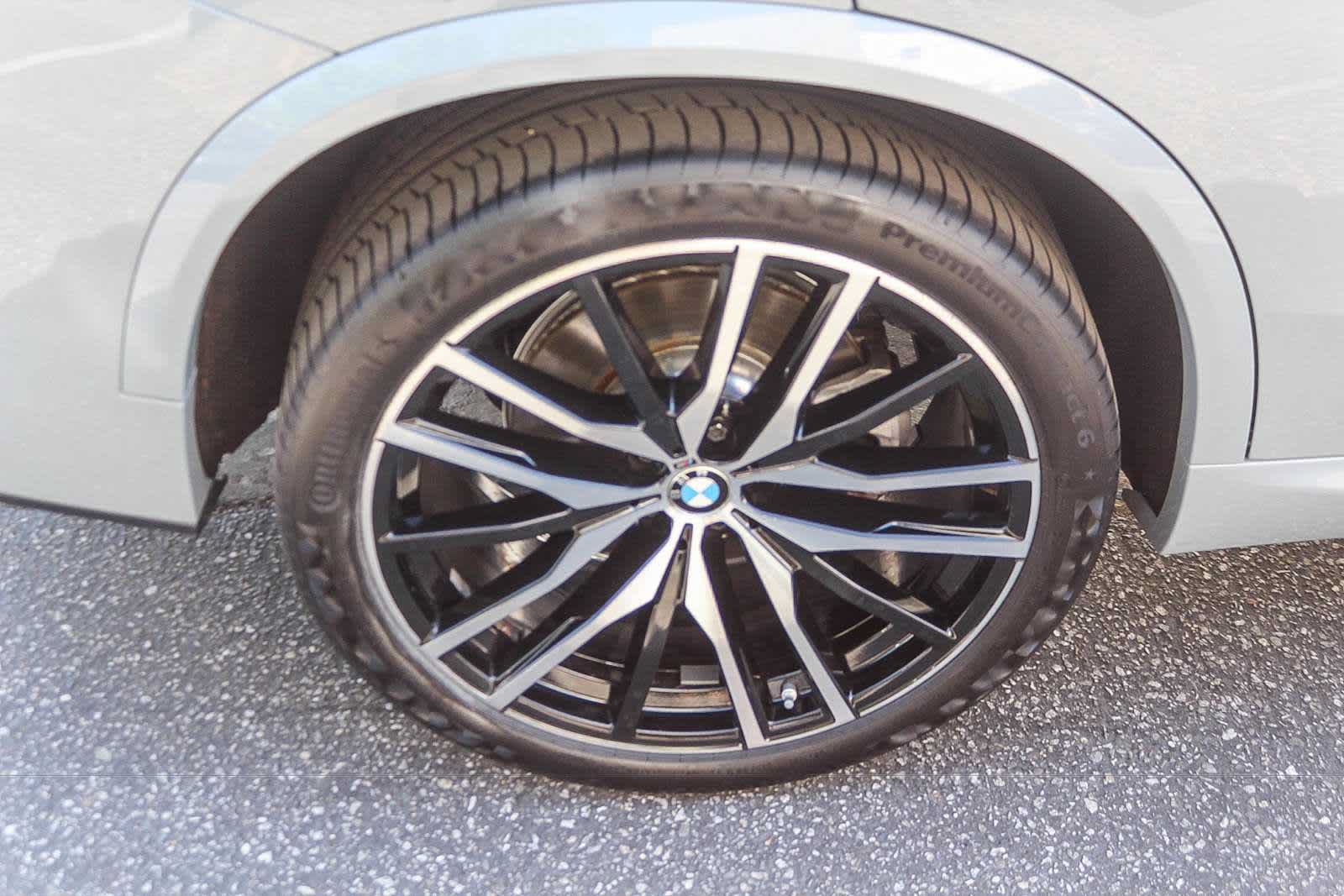Used 2025 BMW X5 sDrive40i w/ M Sport Package RWD image 8