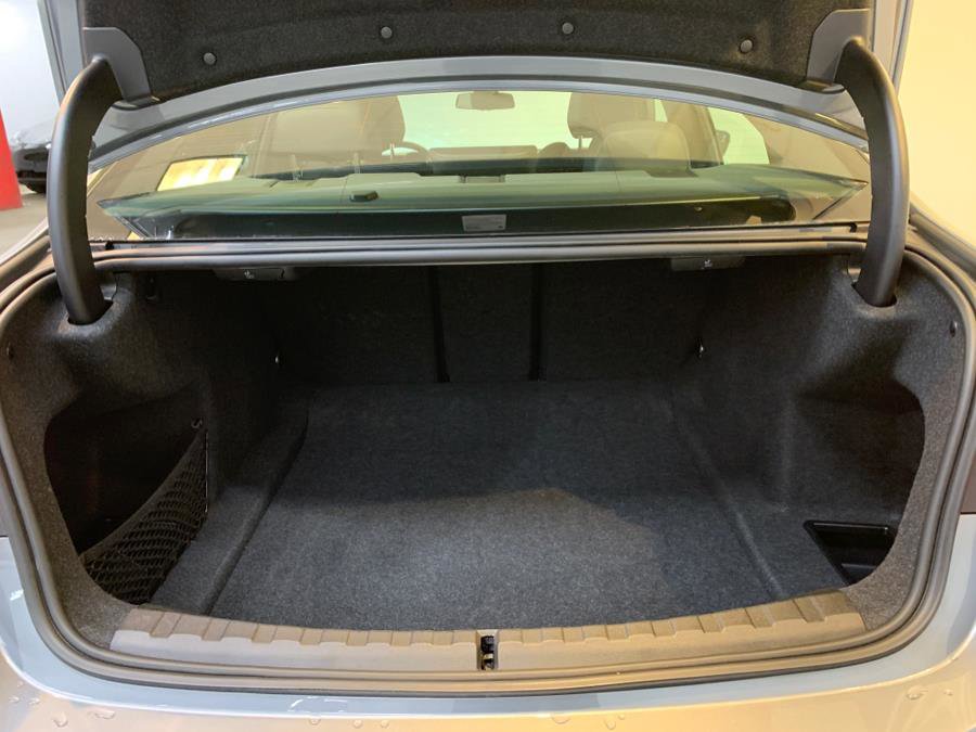 Used 2024 BMW 330i xDrive Sedan w/ Convenience Package image 53