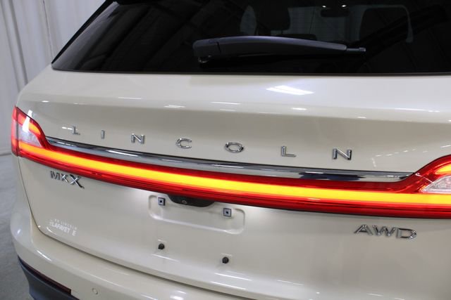 Used 2018 Lincoln MKX Reserve w/ Lincoln MKX Climate Package image 32