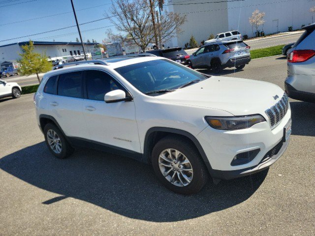 Used 2019 Jeep Cherokee Latitude Plus w/ Comfort/Convenience Group image 2