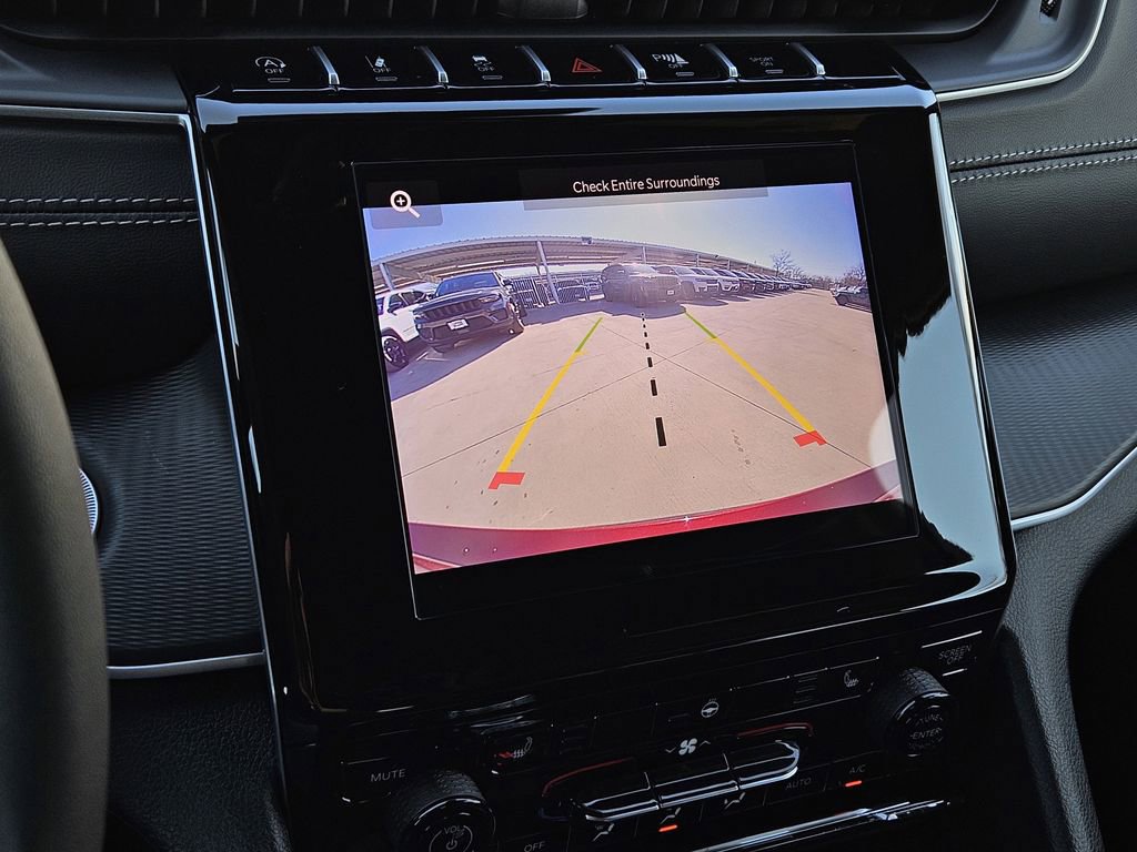 New 2025 Jeep Grand Cherokee L Altitude RWD image 19