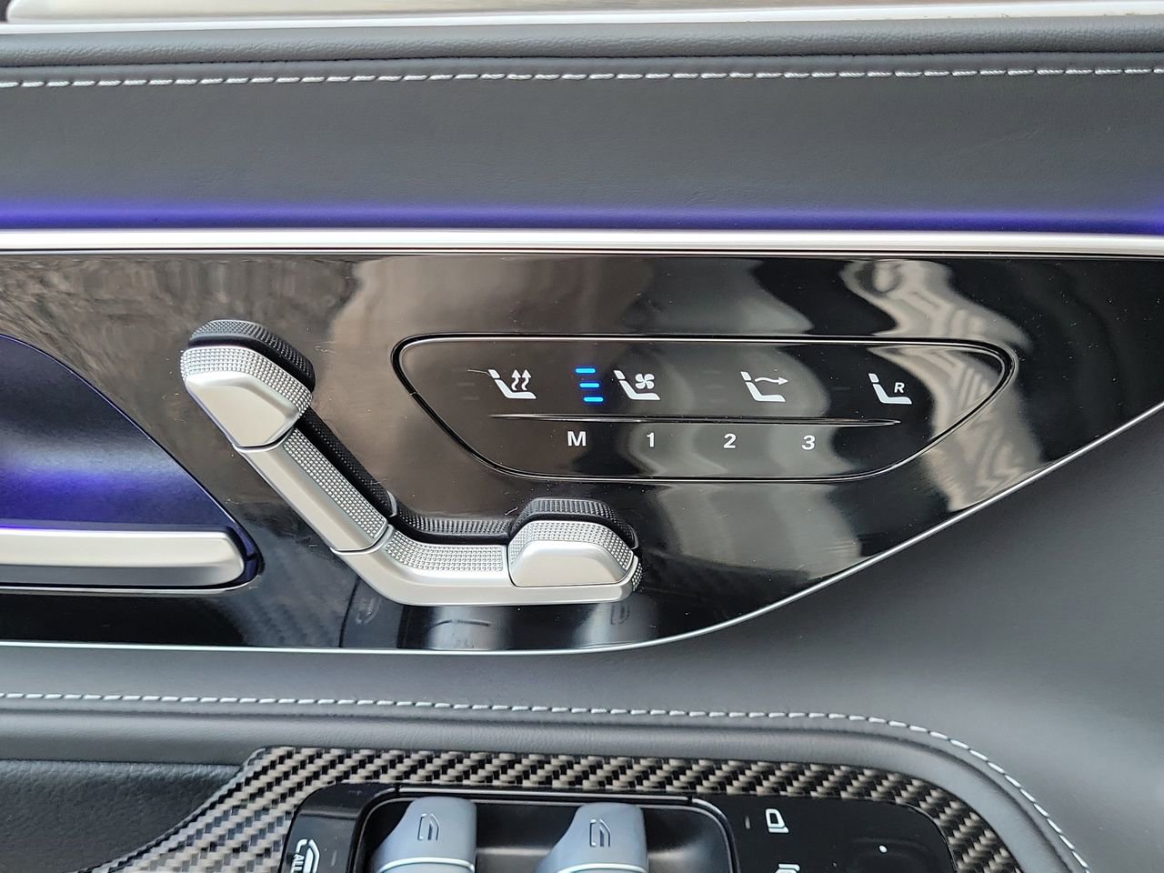 Certified 2022 Mercedes-Benz SL 63 AMG 4MATIC image 17