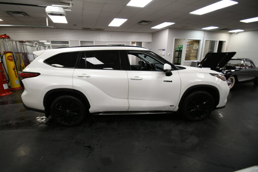 Used 2021 Toyota Highlander Platinum AWD/4WD image 8
