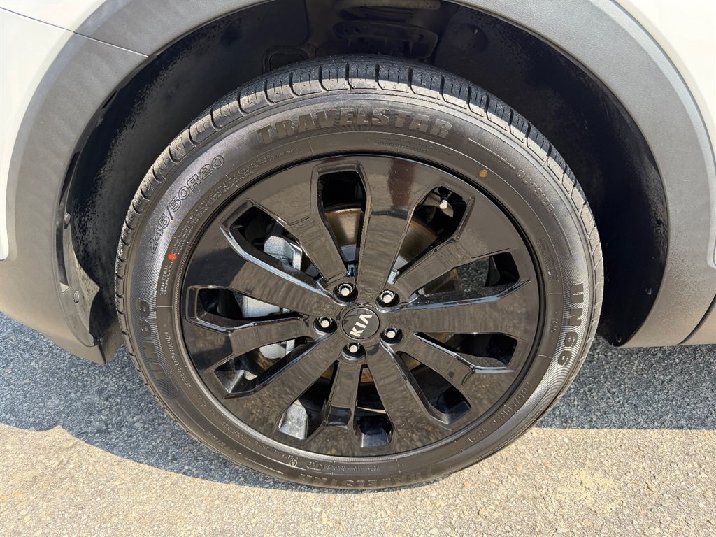 Used 2020 Kia Telluride EX w/ EX Premium Package FWD image 10