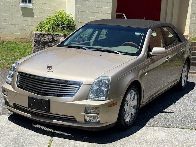 Used 2005 Cadillac STS w/ Preferred Equipment Group RWD image 2