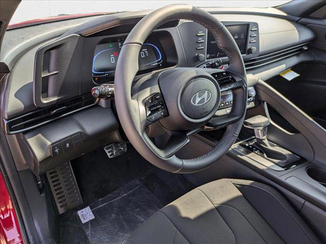 New 2025 Hyundai Elantra Sport image 3