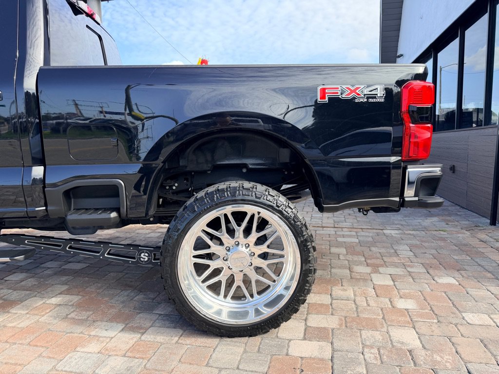 Used 2023 Ford F350 King Ranch w/ Chrome Package AWD/4WD image 33