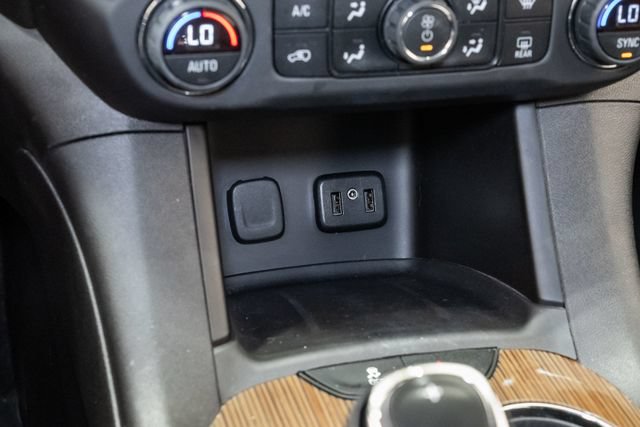 Used 2019 GMC Acadia SLE FWD image 19