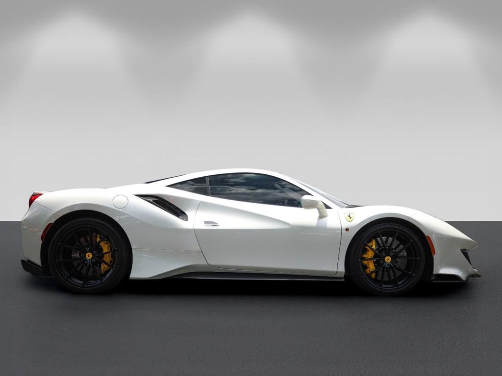 Certified 2019 Ferrari 488 Pista Coupe RWD image 2