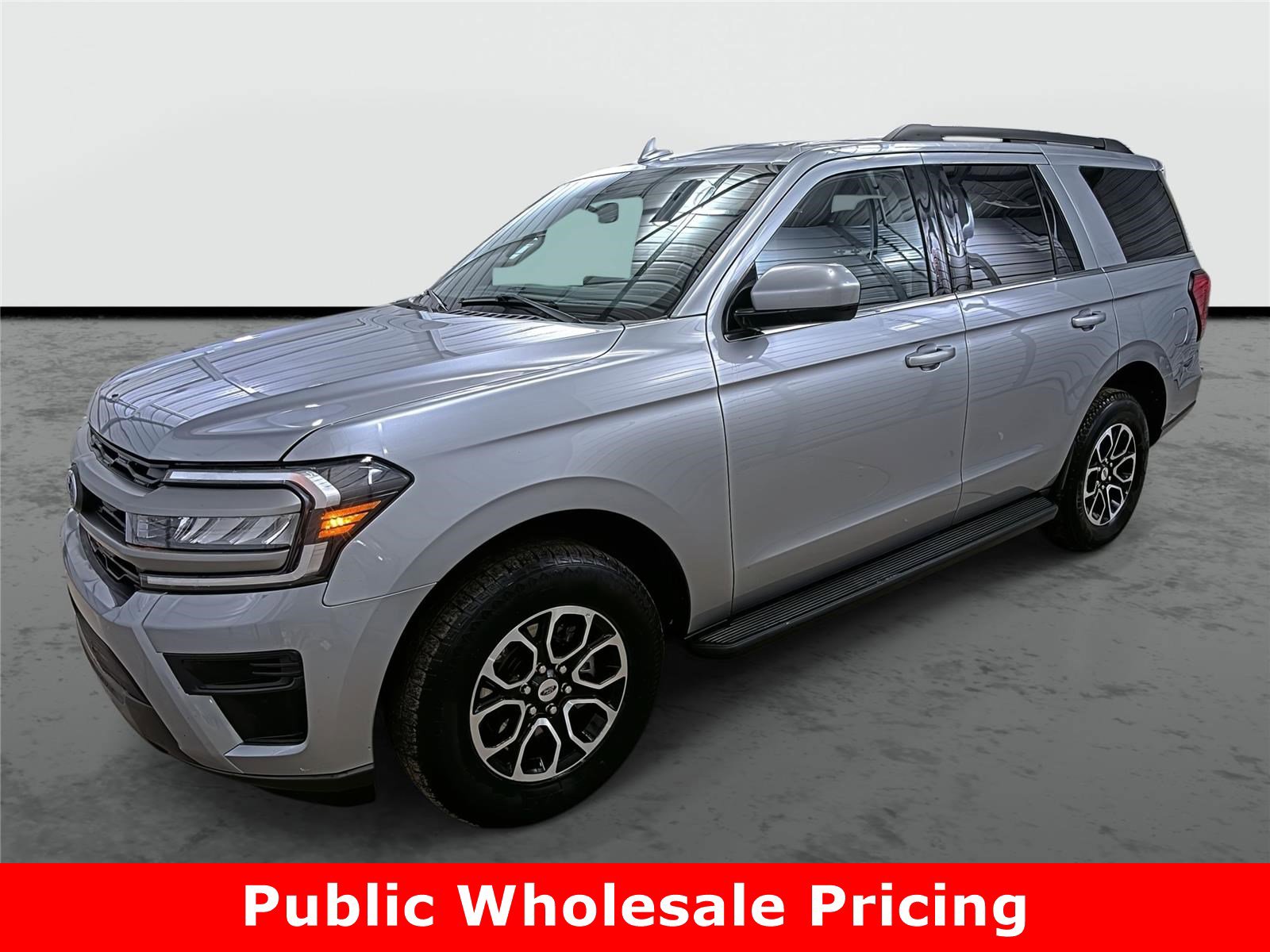Used 2024 Ford Expedition XLT