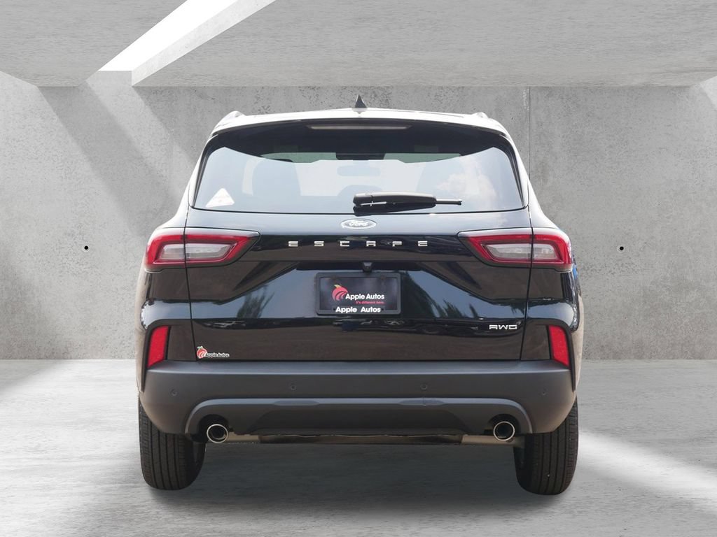 Certified 2025 Ford Escape ST-Line w/ Tech Pack #1 AWD/4WD image 4