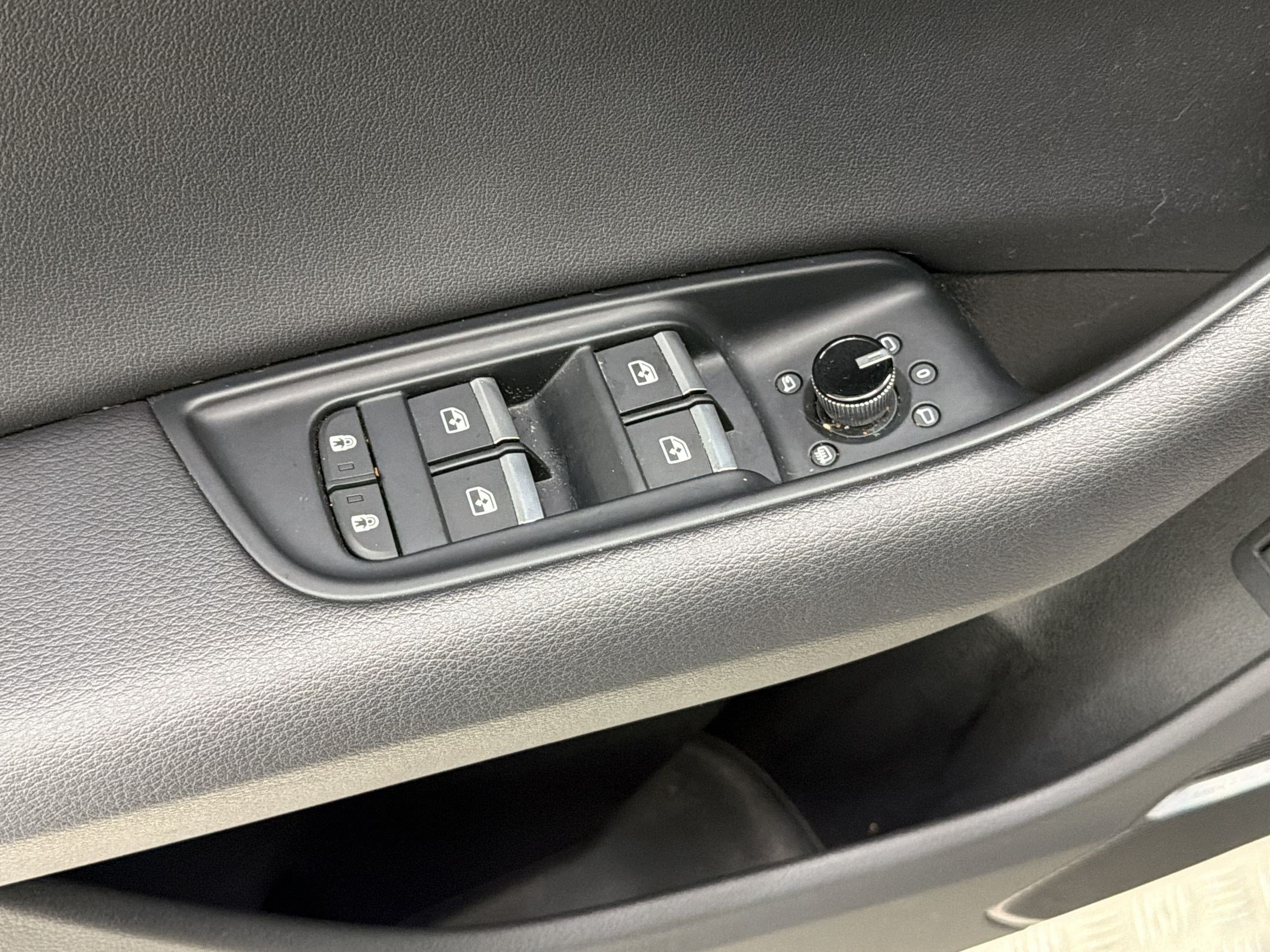 Used 2020 Audi Q8 Prestige w/ Prestige Package AWD/4WD image 24