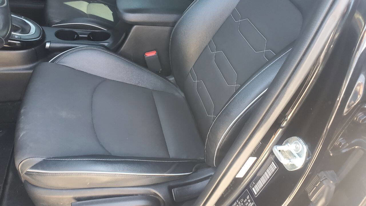 Used 2022 Kia Forte GT-Line image 10