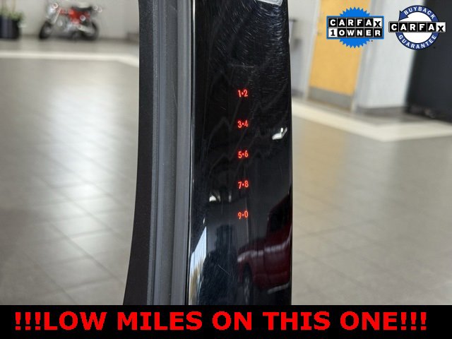 Used 2022 Ford Explorer XLT w/ Equipment Group 202A image 10