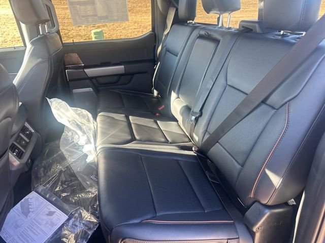 New 2026 Ford F250 Lariat w/ Black Appearance Package AWD/4WD image 11