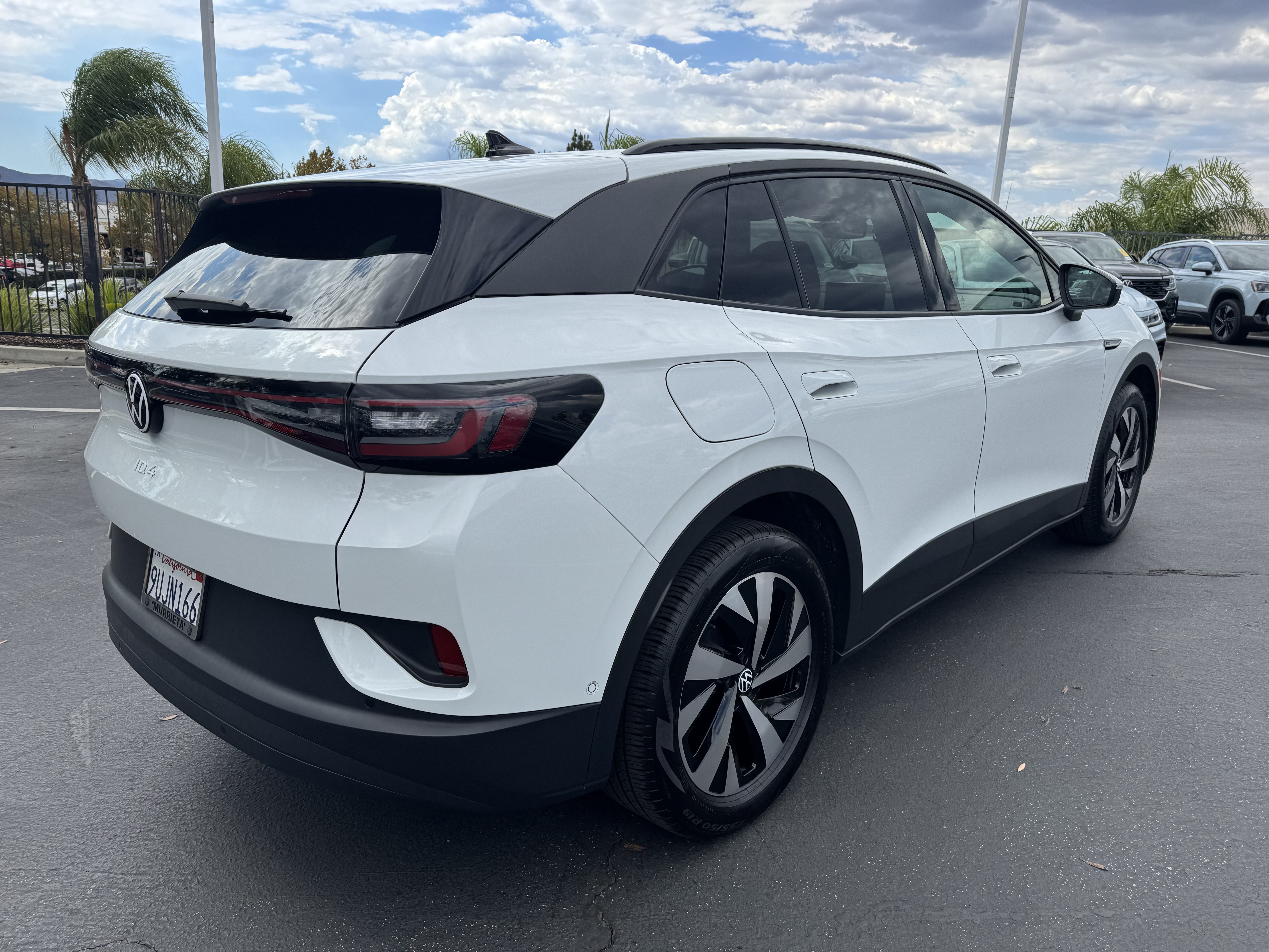 Used 2025 Volkswagen ID.4 Pro RWD image 9