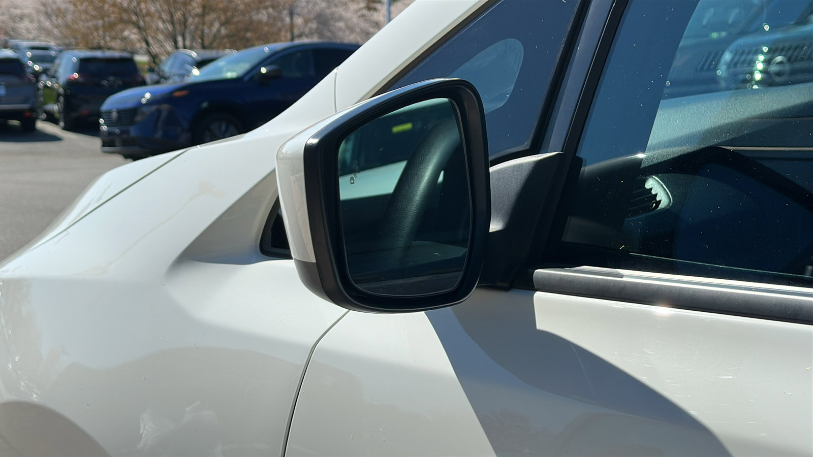 Certified 2022 Nissan Leaf S image 11