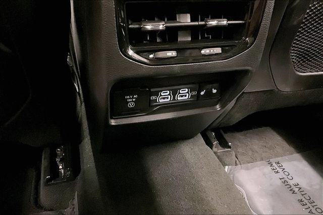 Used 2024 Jeep Grand Cherokee Limited w/ Luxury Tech Group II image 33