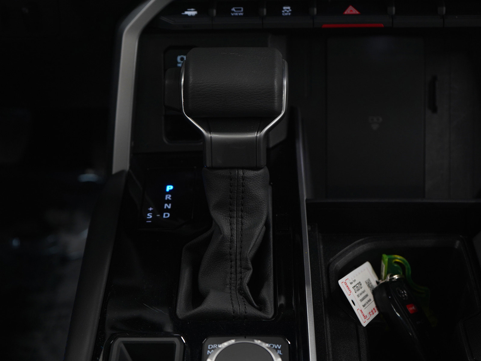 Used 2025 Toyota Sequoia 4WD image 22